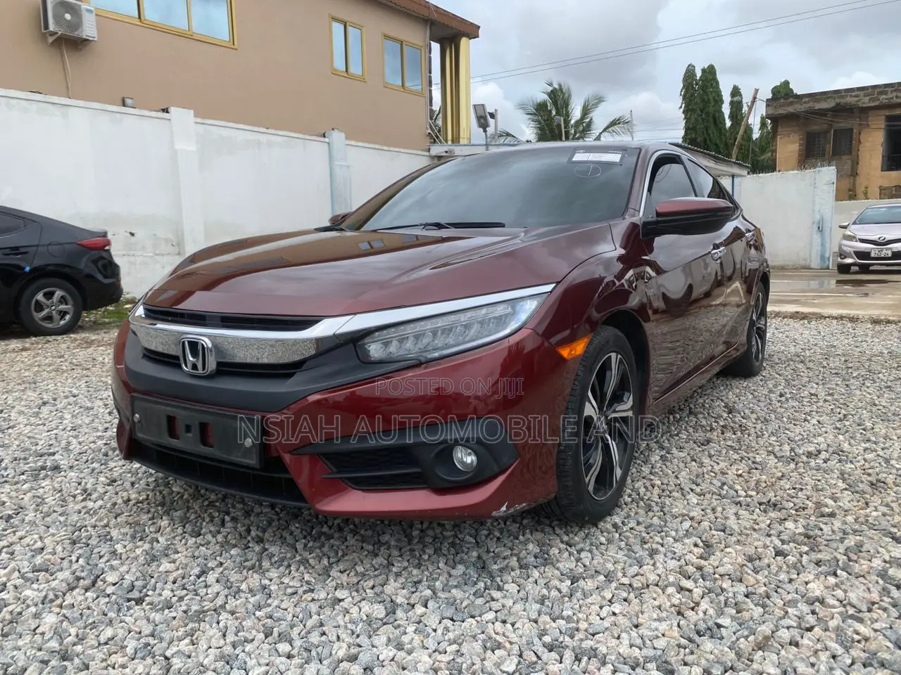 Honda Civic 2018 Red