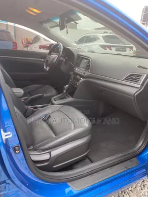 Hyundai Avante 2017 Blue