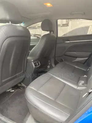 Hyundai Avante 2017 Blue