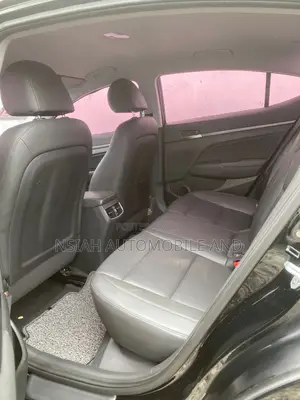 Hyundai Avante 2014 Black