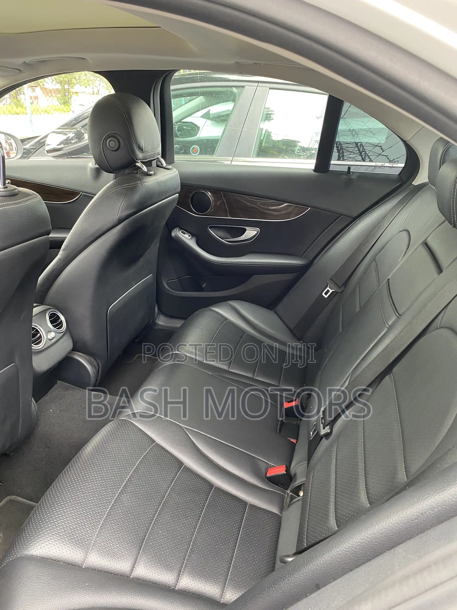Mercedes-Benz C300 2016 White