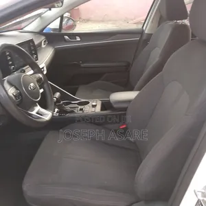 Kia K5 LXS 2022 White
