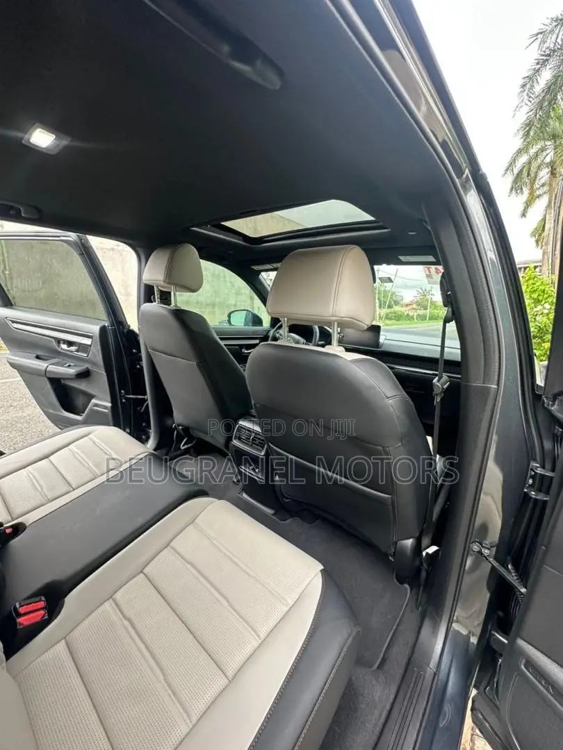 Honda CR-V Hybrid Sport Touring AWD 2025 Gray