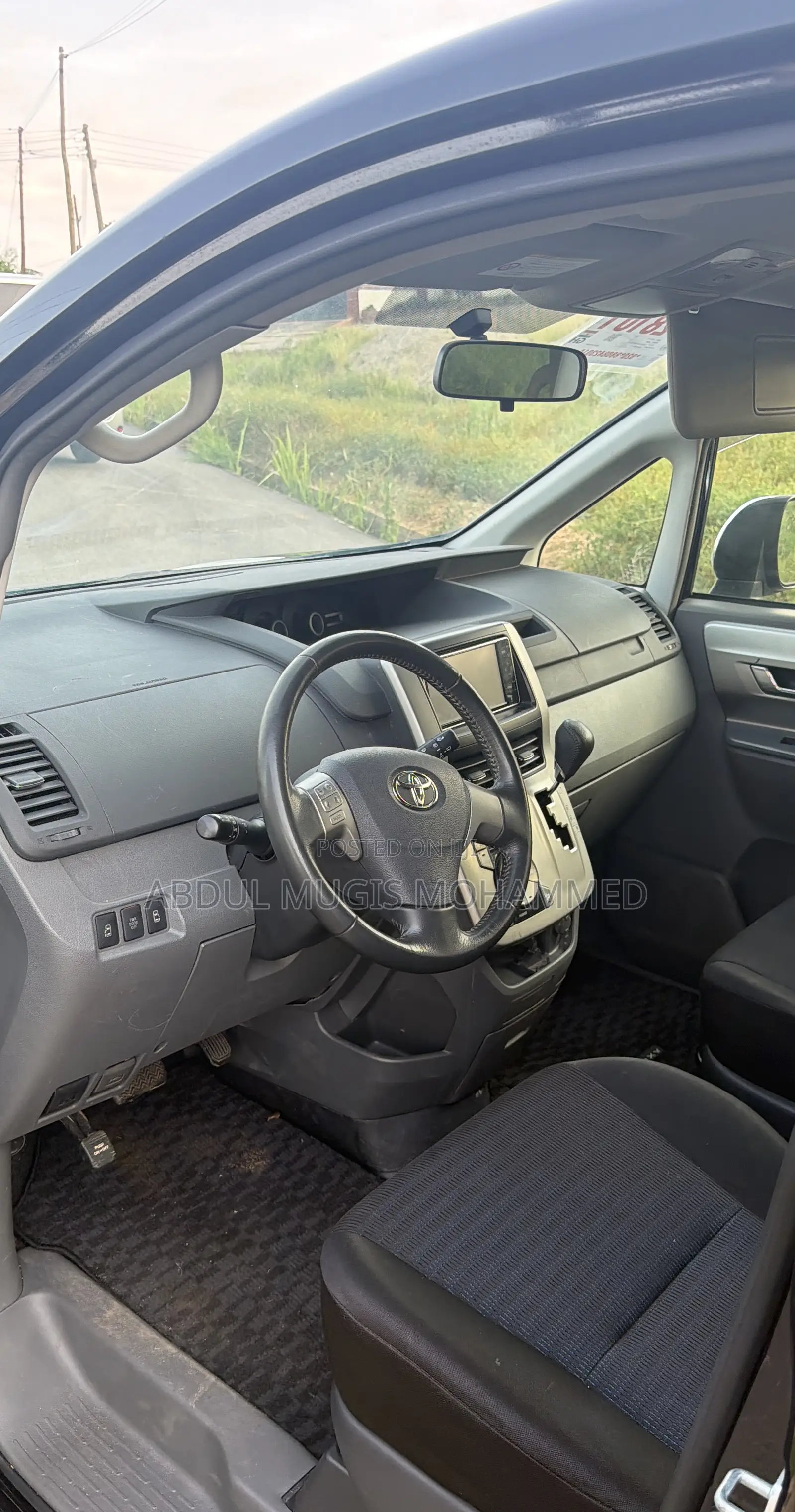Toyota Voxy 2010 Black