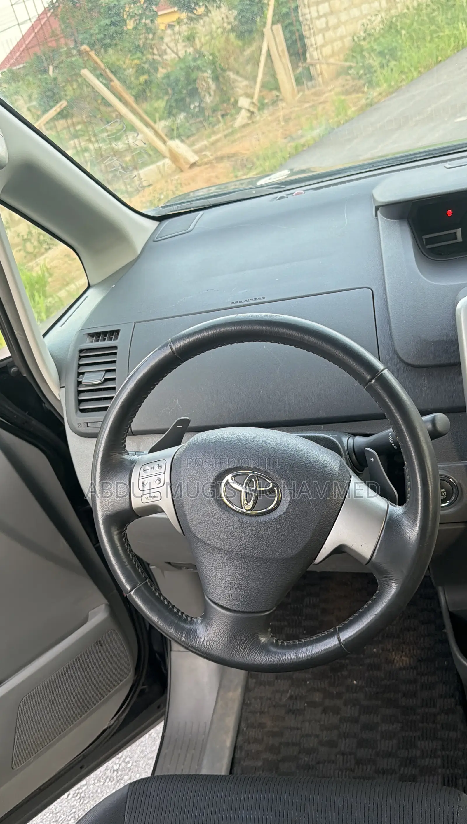 Toyota Voxy 2010 Black