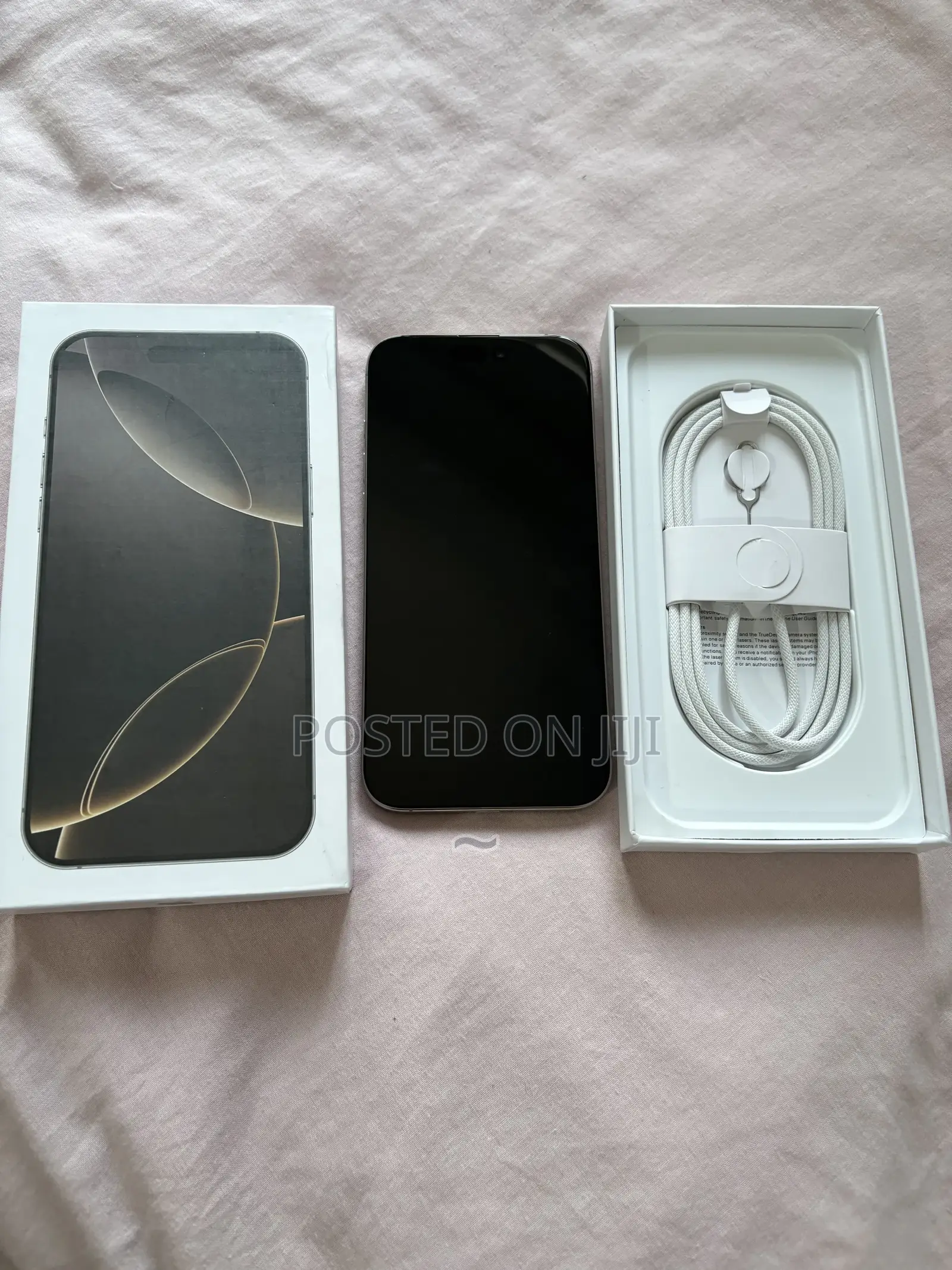 New Apple iPhone 16 Pro Max 256 GB Silver