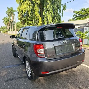 Scion xD Base 2012 Gray