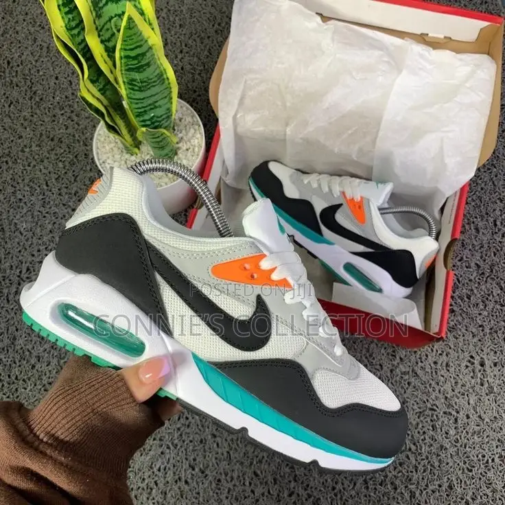 Nike Air Max Correlate Sneaker