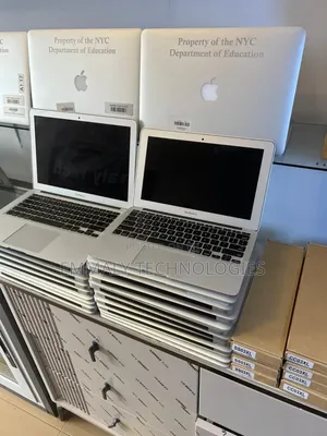Laptop Apple MacBook Air 8GB Intel Core i5 SSD 128GB