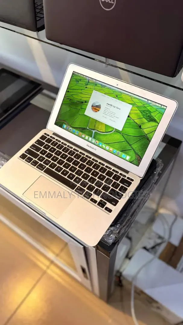 Laptop Apple MacBook Air 8GB Intel Core i5 SSD 128GB