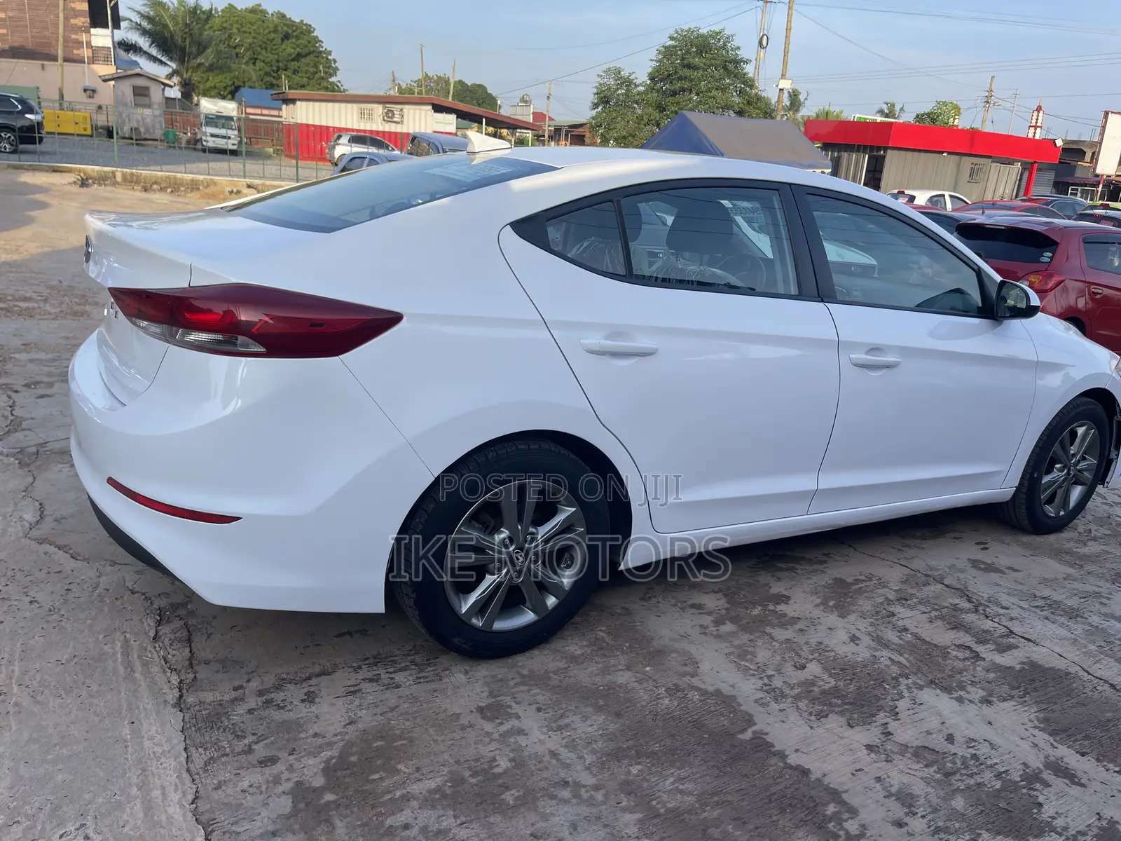 Hyundai Elantra SE 2018 White