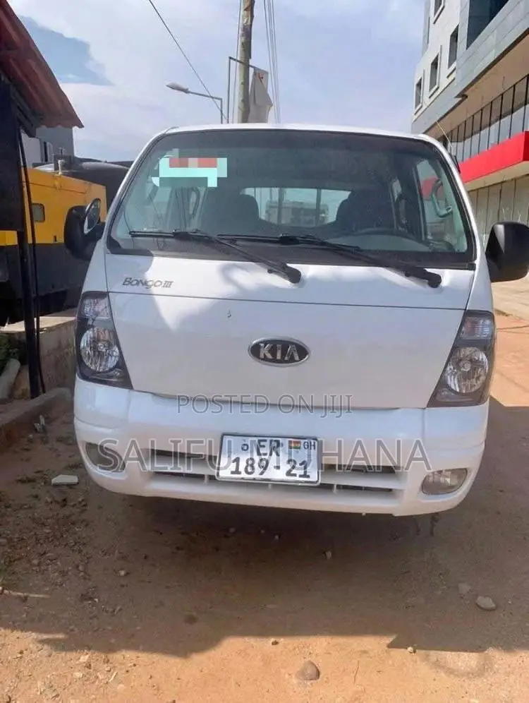 Kia Bong 3 2012 White