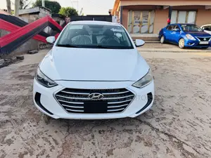 Hyundai Elantra SE 2018 White