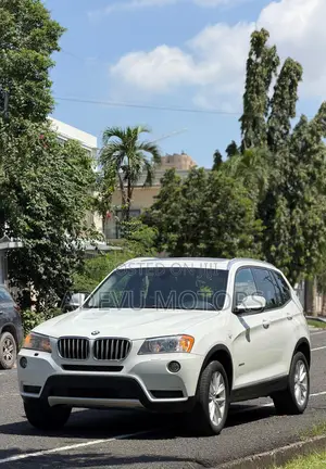 BMW X3 xDrive28i 4dr SUV AWD (2.0L 4cyl Turbo 8A) 2014 White