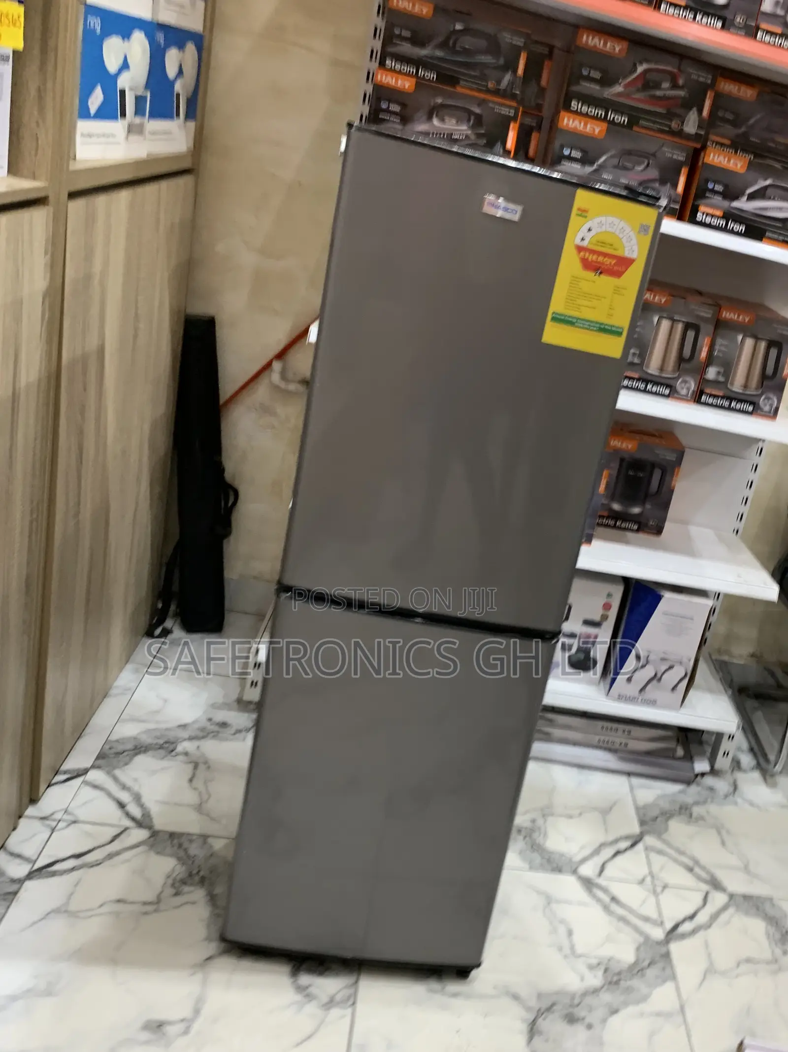Efficient New Nasco Nasd2-20fl Is a 158-Litre Double-Door Refrigerator
