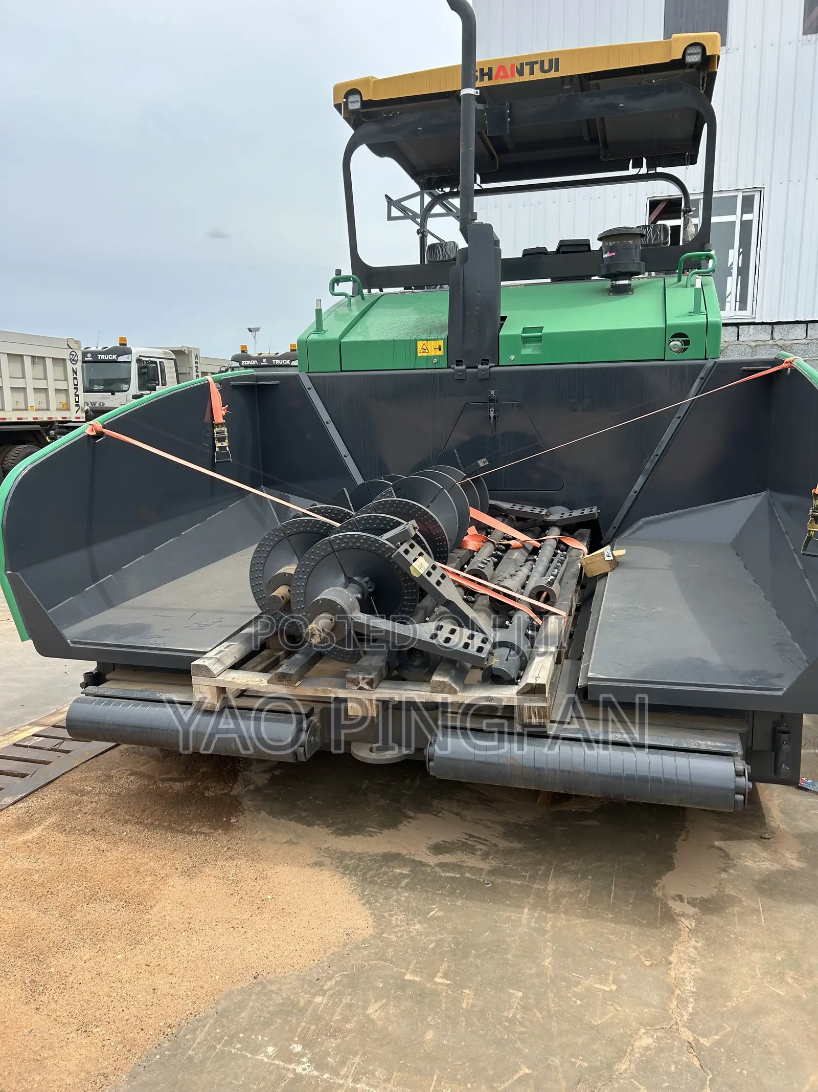 Asphalt Paver