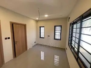 3bdrm Duplex in Bn Estate, Amasaman for sale