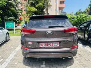 Hyundai Tucson Limited AWD 2016 Brown
