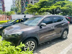 Hyundai Tucson Limited AWD 2016 Brown