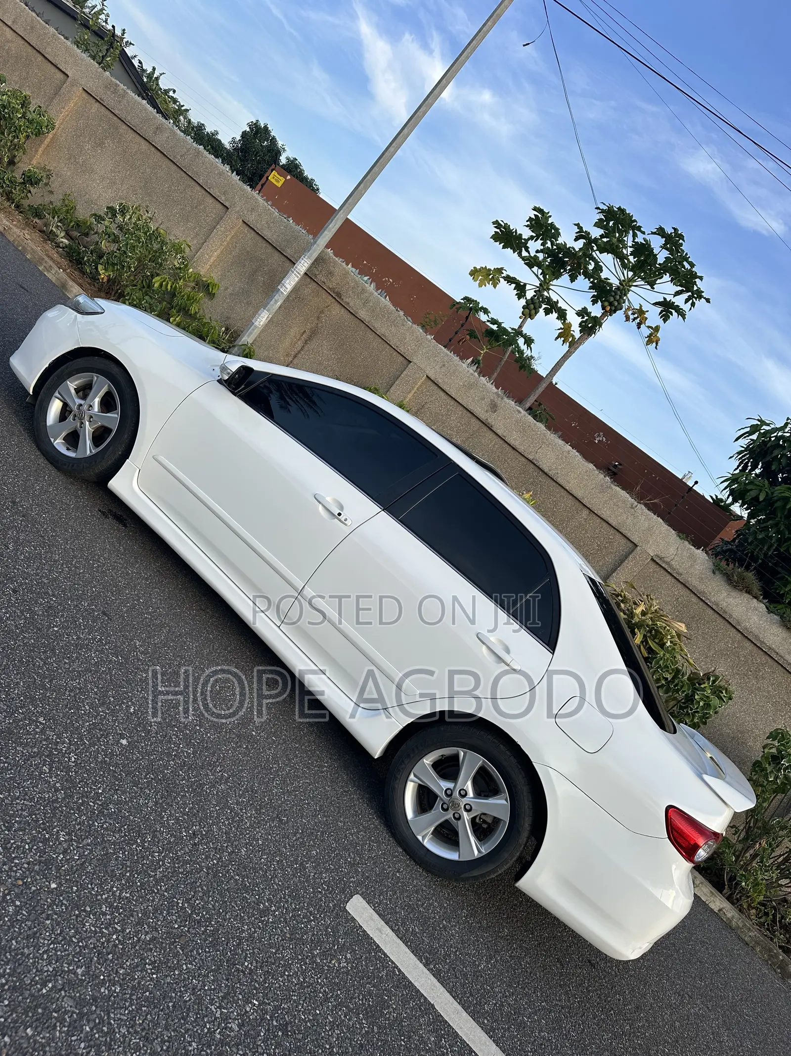 Toyota Corolla S Special Edition 4dr Sedan (1.8L 4cyl 4A) 2013 White