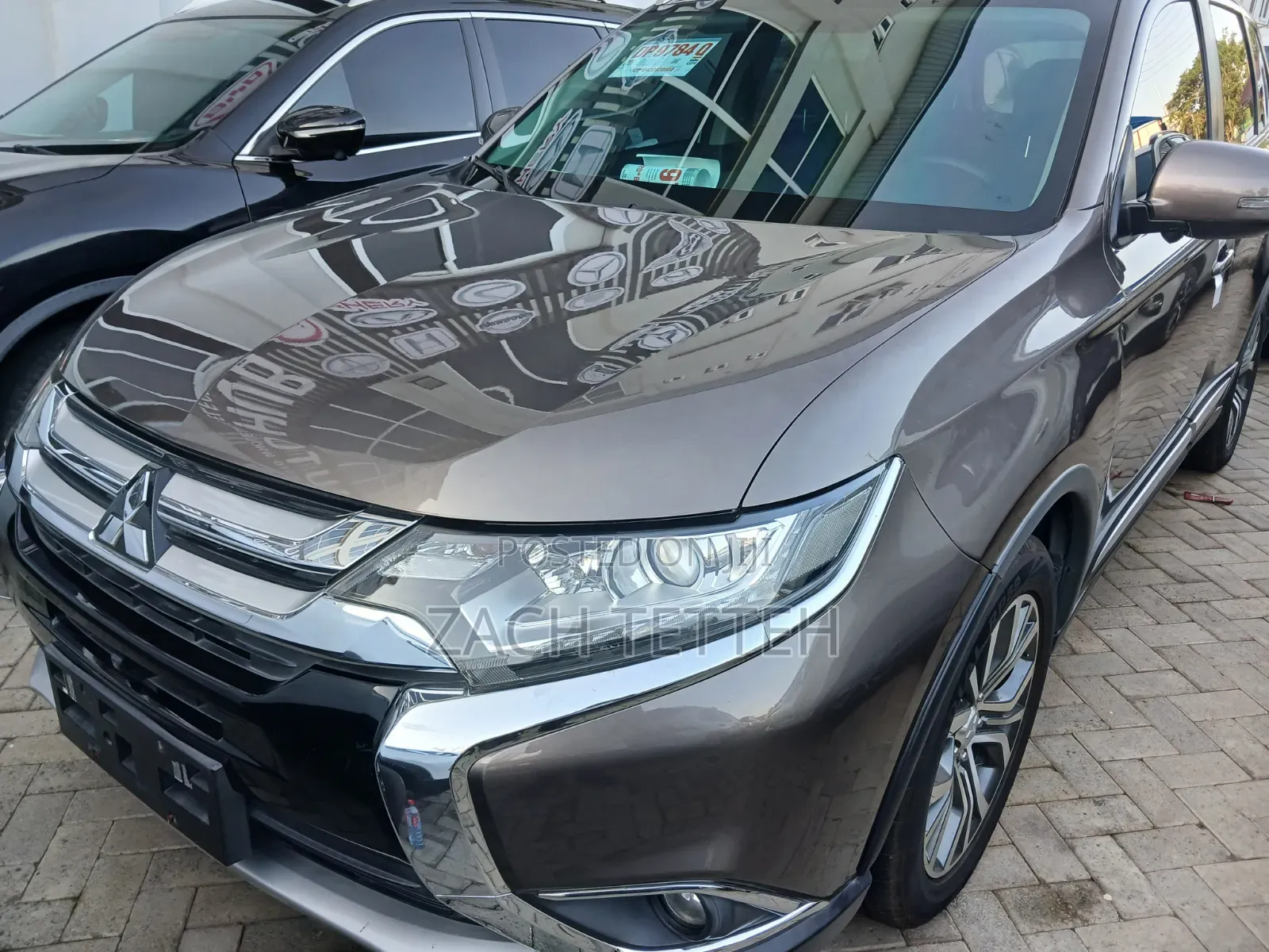 Mitsubishi Outlander 2020 Brown