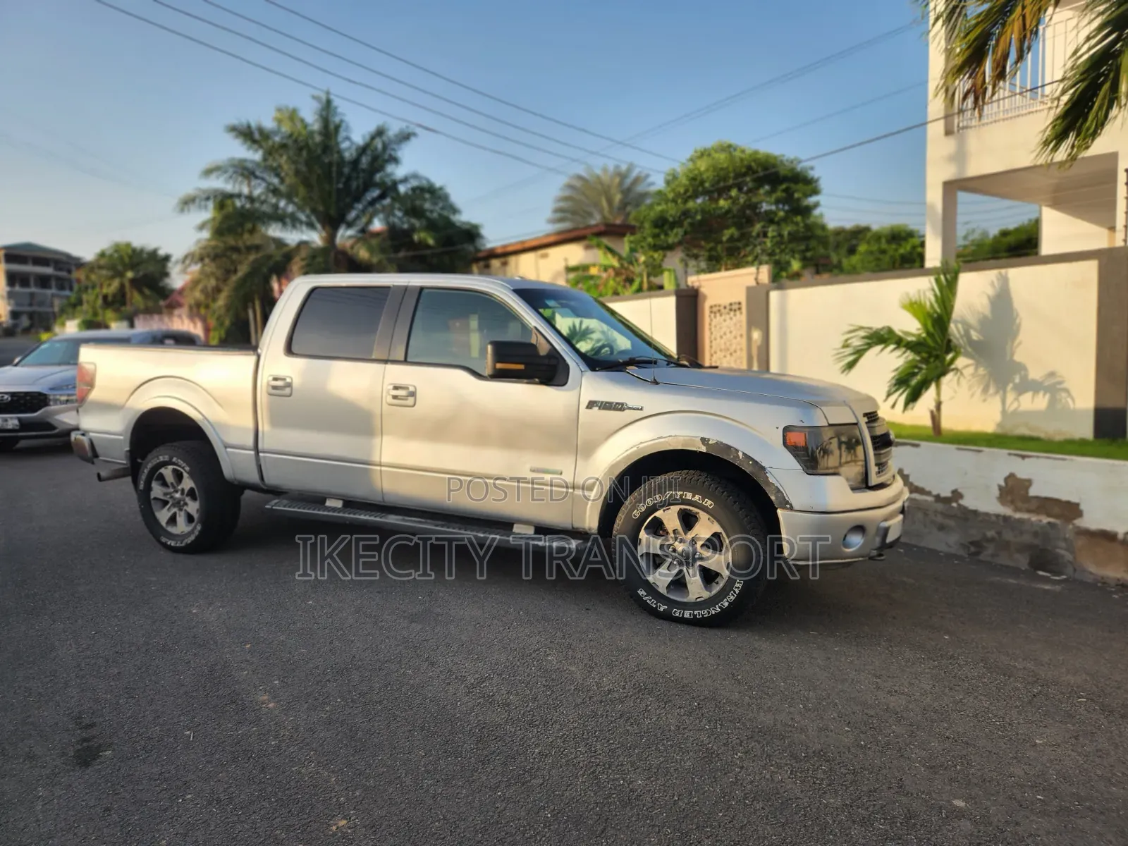 Ford F-150 Lariat 4dr SuperCab 8 ft. LB (2.7L 6cyl Turbo 6A) 2015