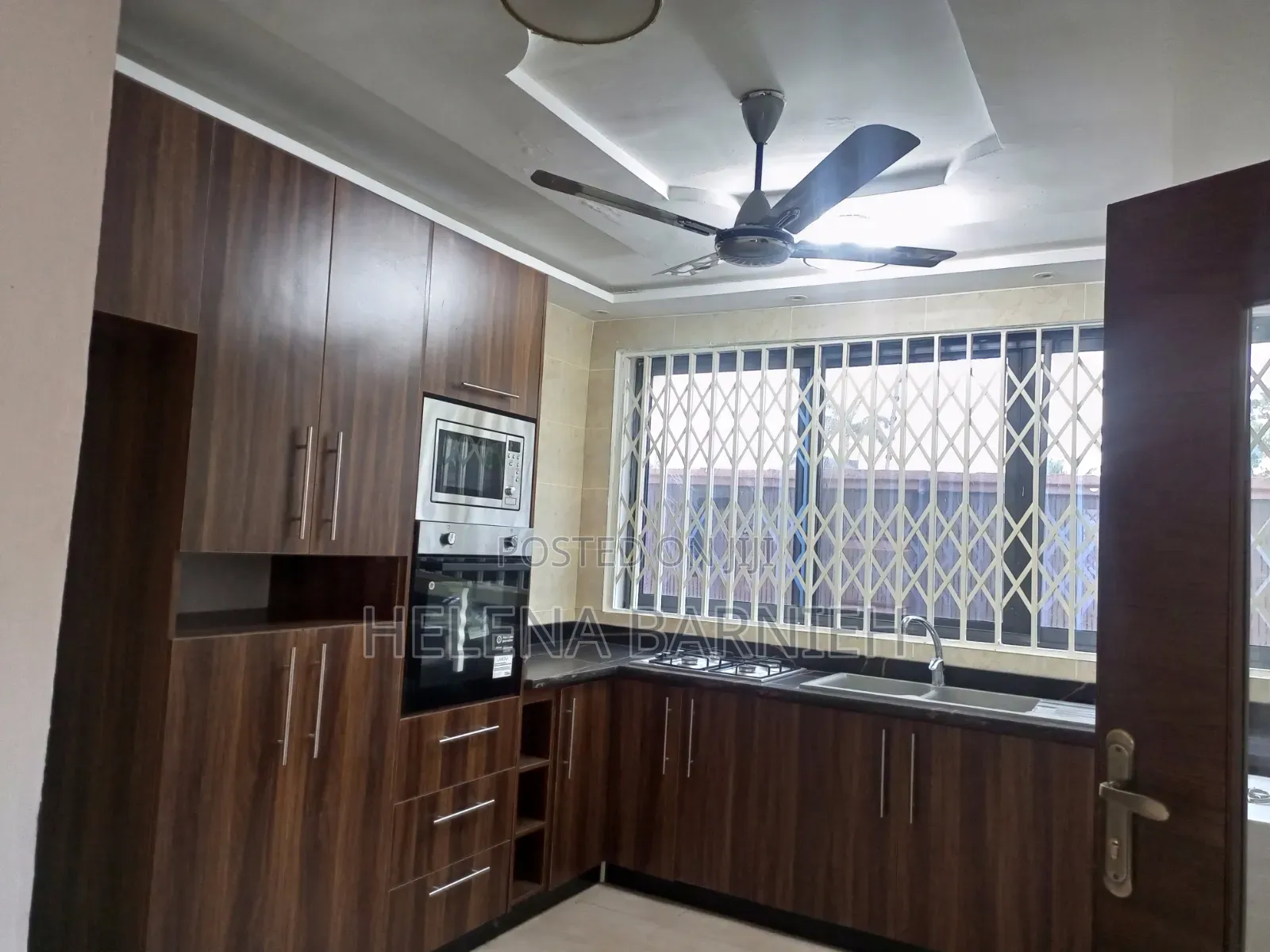 3bdrm House in Helena Estate Agency, Overhead for rent