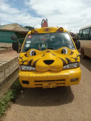 Hyundai H-100 2003 Yellow