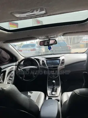 Hyundai Elantra 2014 Red