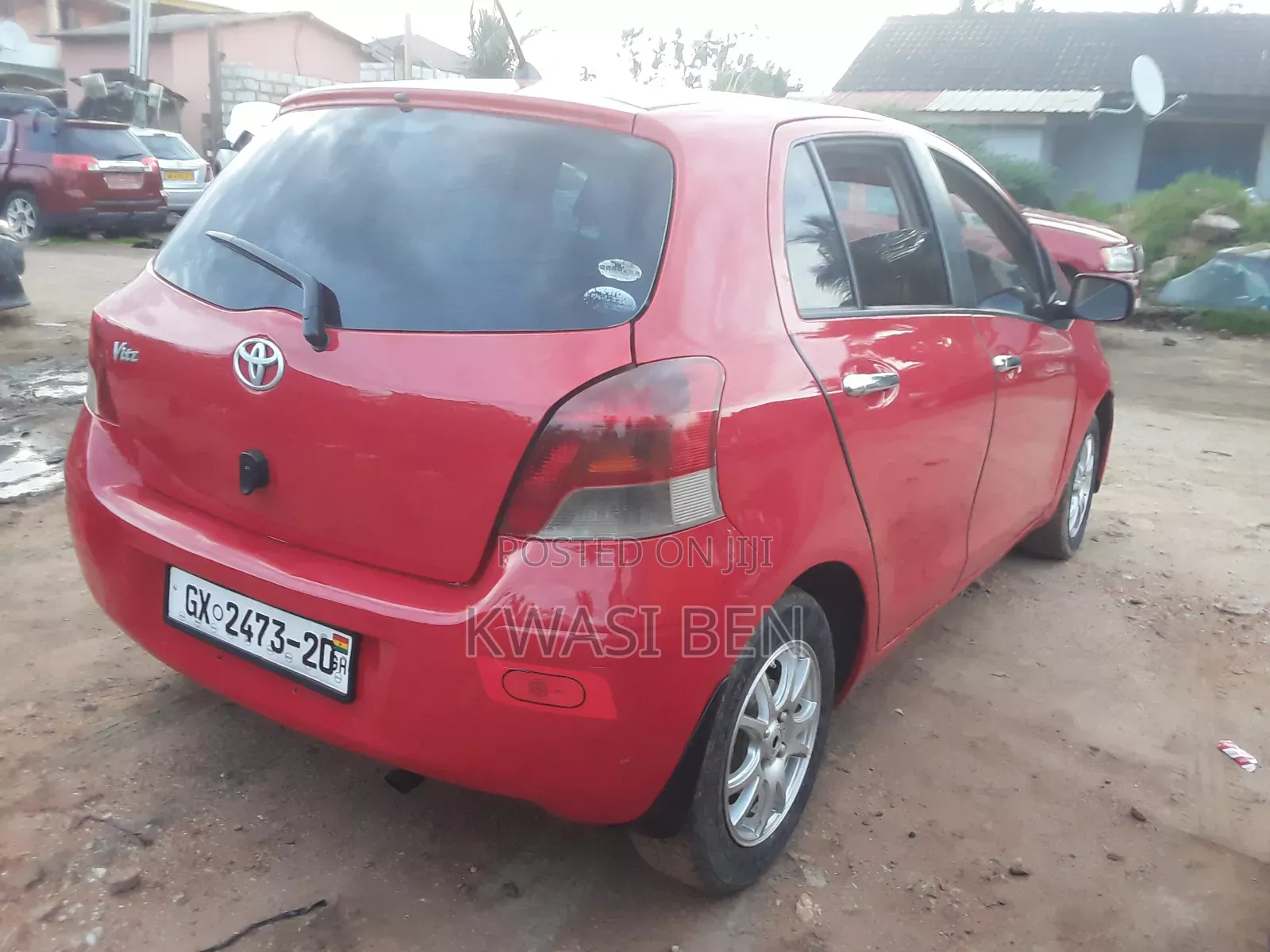 Toyota Vitz 2010 Red