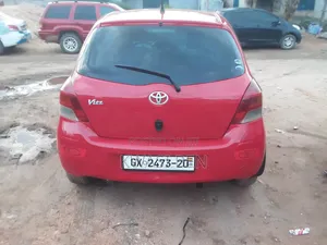 Toyota Vitz 2010 Red