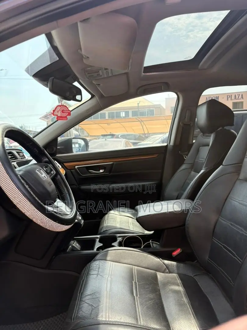 Honda CR-V Touring AWD 2019 Gray