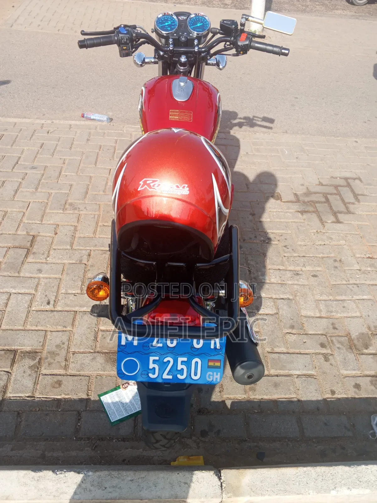 New Royal RY125 2026 Red