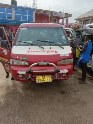 Hyundai H-100 2003 Red