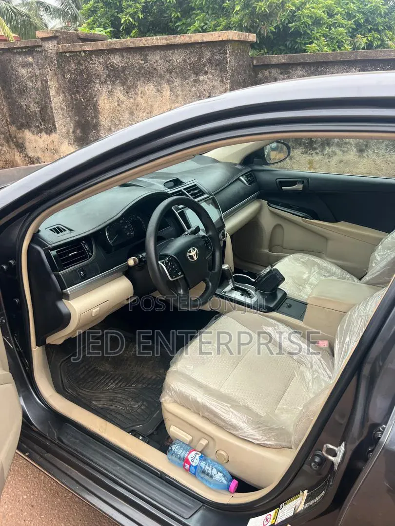 Toyota Camry 2014 Gray