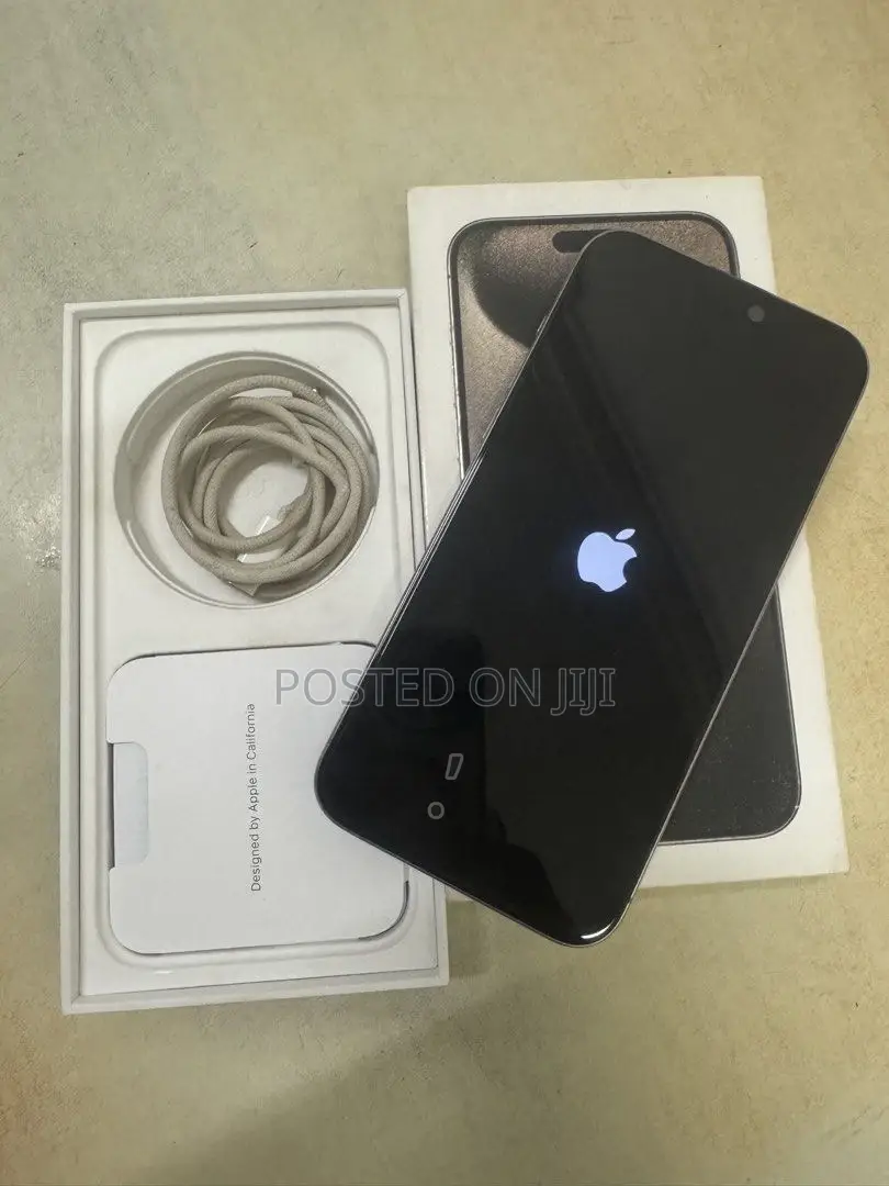 Apple iPhone 15 Pro Max 512 GB Silver