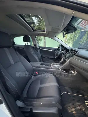 Honda Civic Sport Hatchback 2018 White
