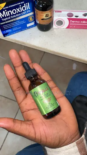 Mielle Rosemary Mint Scalp Hair Strengthening Oil