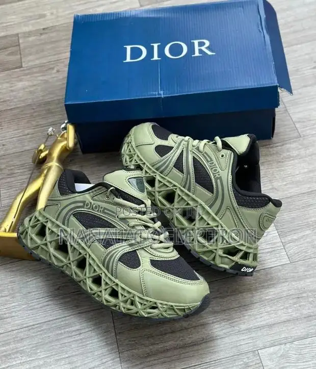 Dior B35 NXXT Sneakers in Black Green