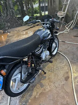 Bajaj Boxer 125 2025 Blue