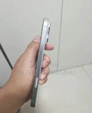 Apple iPhone 16 Pro 128 GB Silver