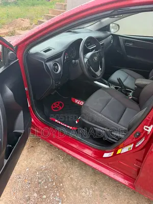 Toyota Corolla LE Eco (1.8L 4cyl 2A) 2018 Red