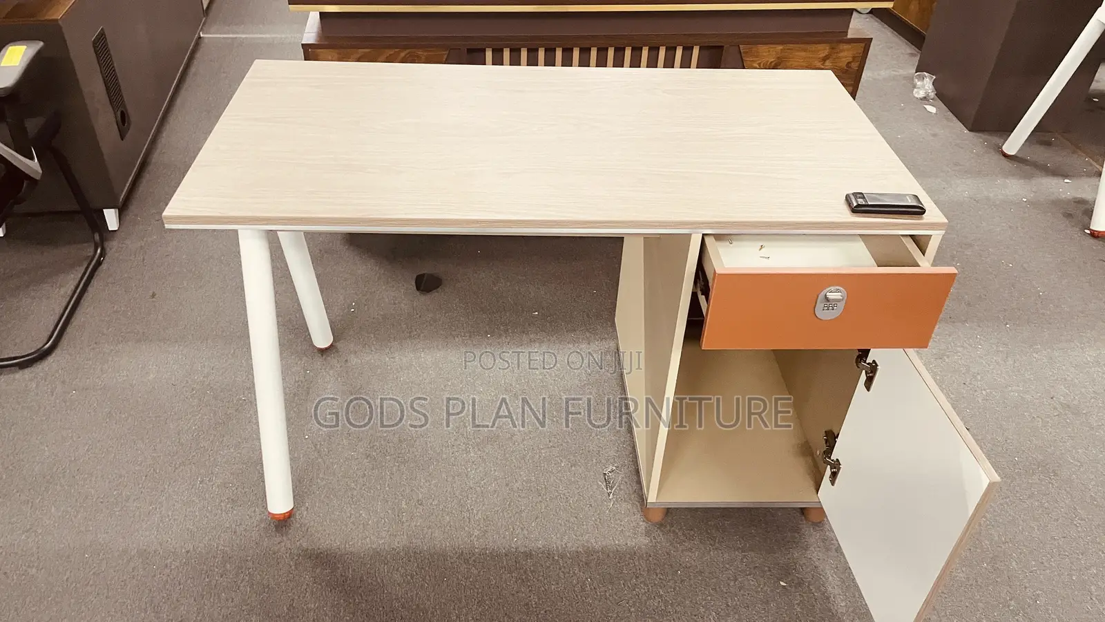 Office Desk (9k62)