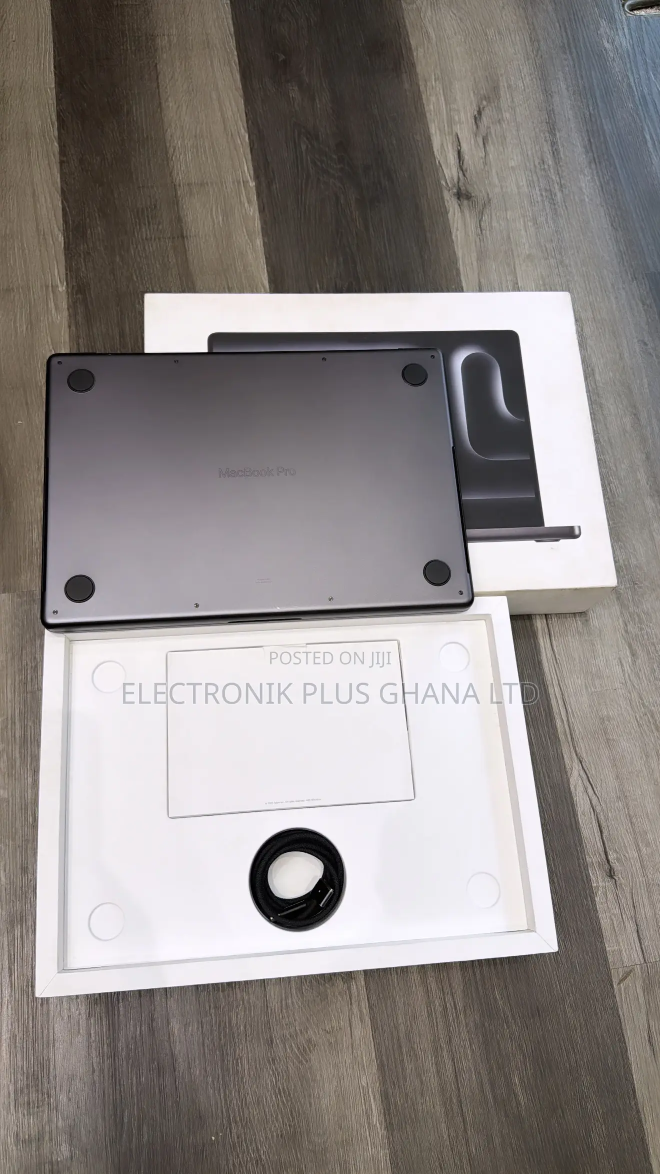Laptop Apple MacBook Pro 2024 M4 16GB Apple M4 Pro SSD 512GB