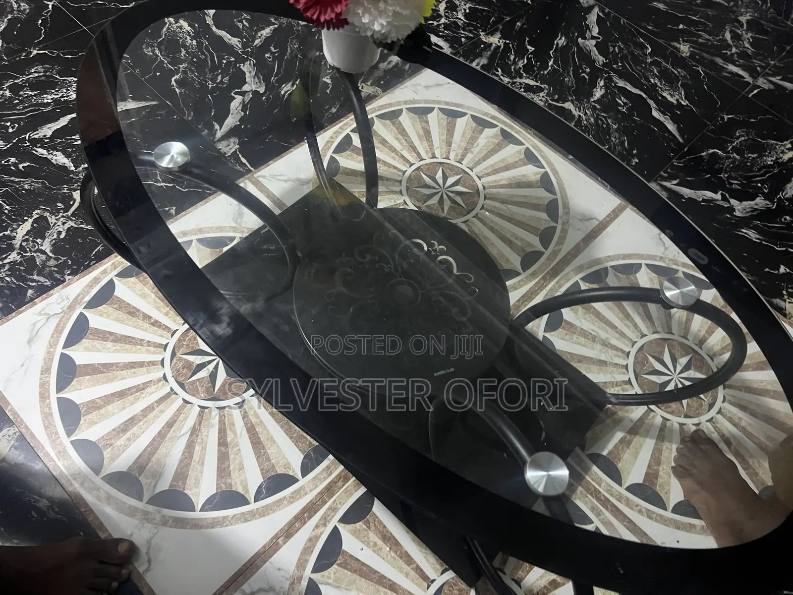 Modern Oval Glass Center Table ——Brand New