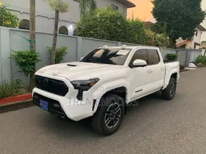Toyota Tacoma TRD Sport Double Cab 4WD 5.0 ft. SB (Automatic) 2025
