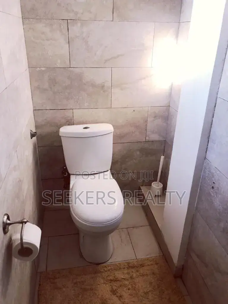 Furnished 3bdrm Apartment in Seekers Realty, Oxford Street for rent