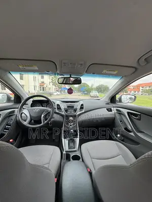 Hyundai Elantra SE Sedan FWD (1.8L 4cyl 6M) 2016 Silver