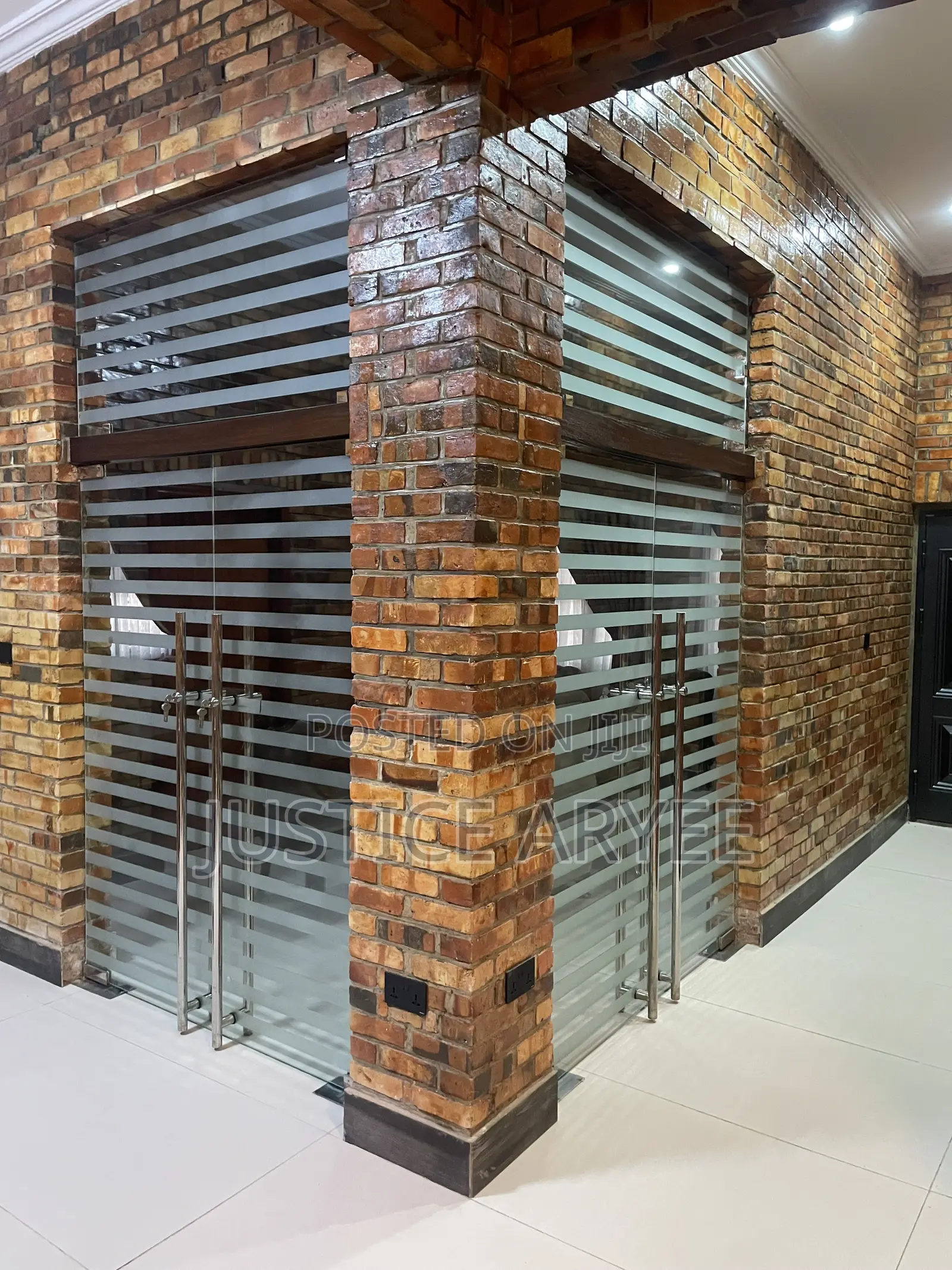 Professional Frameless Glass Installer