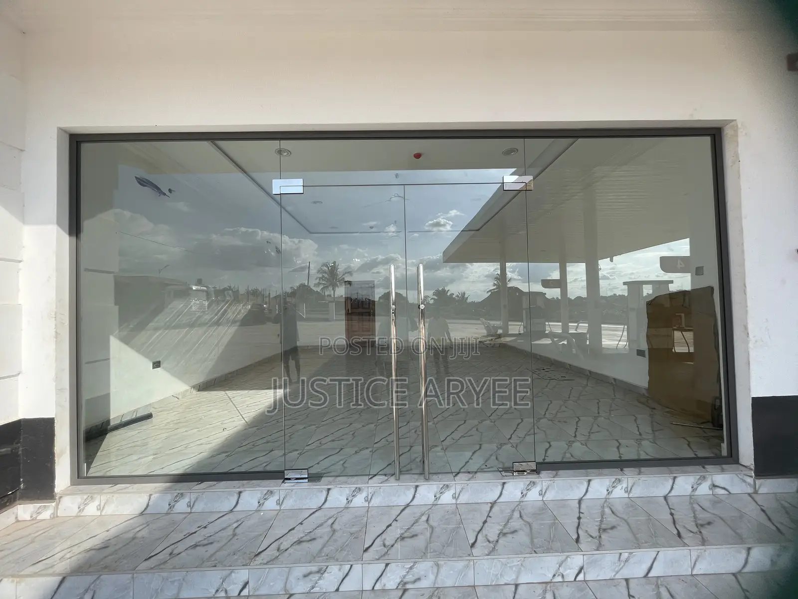 Professional Frameless Glass Installer